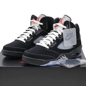 Air Jordan 5 Retro “Black Metallic”-Men’s Sneakers- New w/Tags